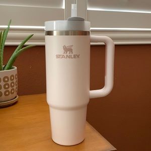 THE QUENCHER H2.0 FLOWSTATE™ TUMBLER | 30 OZ